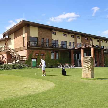 Areal Botanika Hotel Unhošť Buitenkant foto