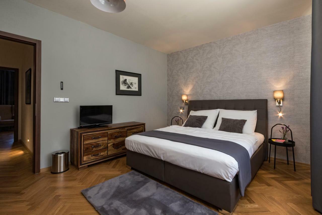 Areal Botanika Hotel Unhošť Buitenkant foto