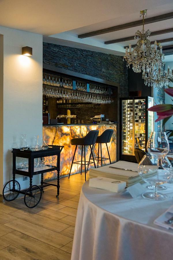 Areal Botanika Hotel Unhošť Buitenkant foto